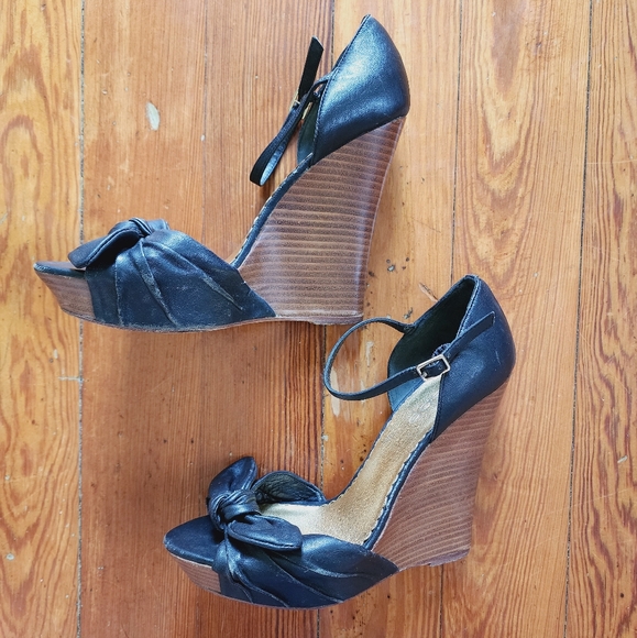 Bebe St. Bart's wedge in black - Picture 7 of 8